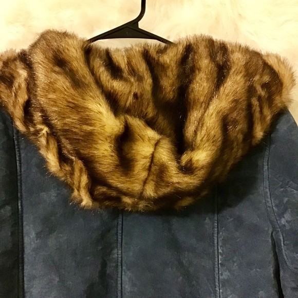 Dennis Basso leather coat - Picture 5 of 7